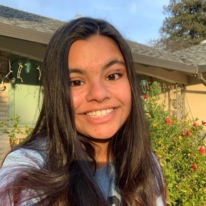 Meet your Posher, Devina